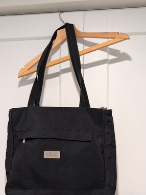 Vintage Black Tote Bag - Sleek Everyday Shoulder Bag. Ailes
